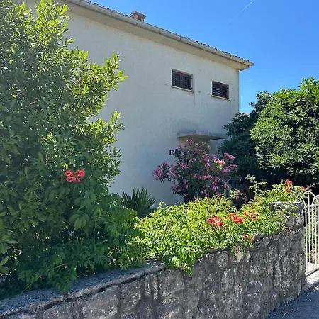 Fellini-boho Chic Apartment-with Sea View